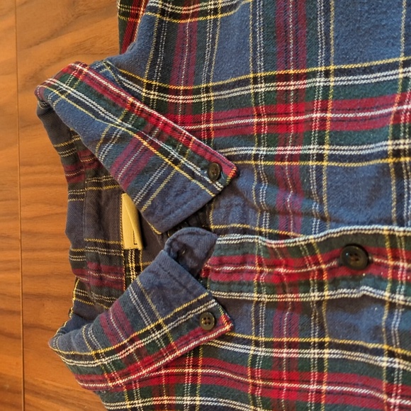 Women's L. L. Bean long sleeve flannel - Picture 4 of 12